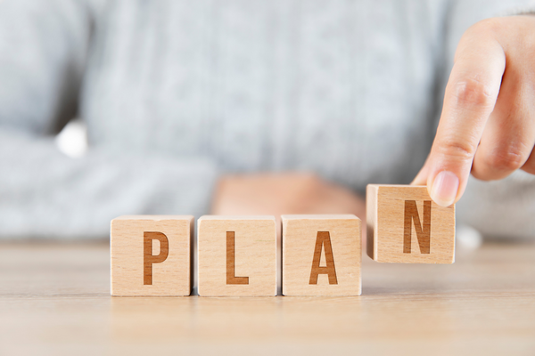 BASE の手数料はいくらかかる？どのプランがお得か詳しく解説！