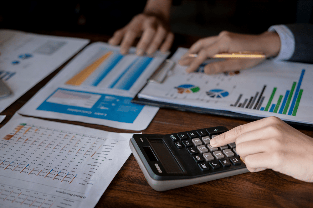 ネットショップ事業者の資金調達完全ガイド2026年版｜銀行・ビジネスローン・日本政策金融公庫の比較と新創業融資制度の準備書類・審査通過のポイント